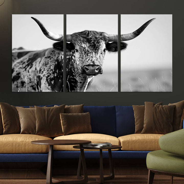 89724-MGV-CV-36X24-Texas Cow Longhorn Wall Art Canvas Print in Black and White – Framed, Ready to Hang