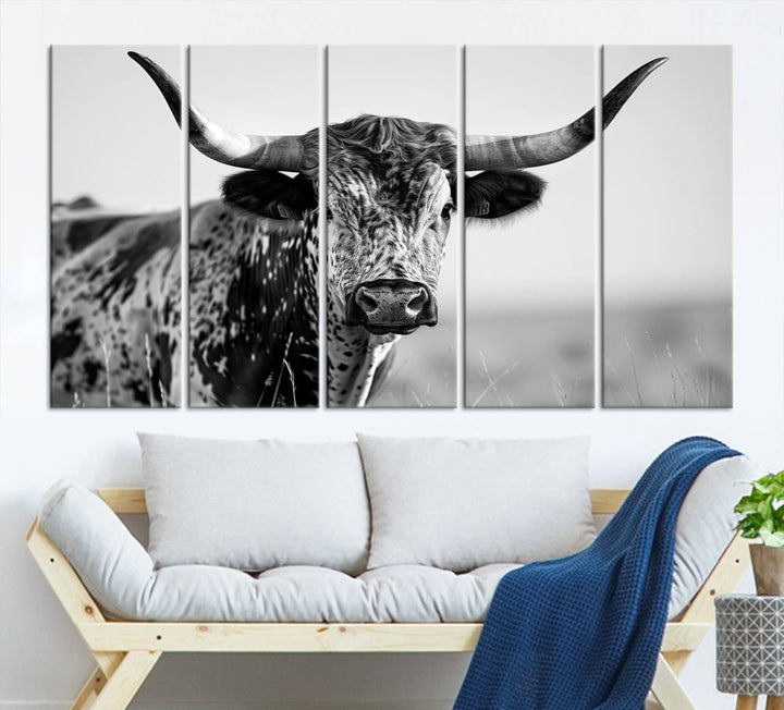 89724-MGV-CV-36X24-Texas Cow Longhorn Wall Art Canvas Print in Black and White – Framed, Ready to Hang