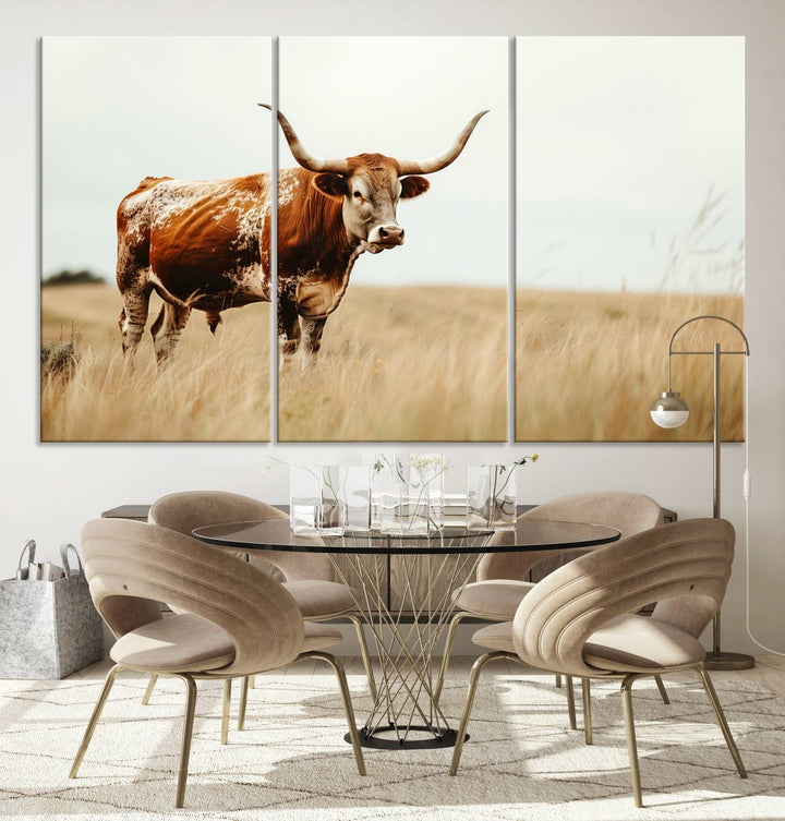 Texas Longhorn Canvas Wall Art Print – Majestic Western Cattle in Rustic Farmhouse Decor – Cow Wall Art Cowboy-Themed Living Room, Office,