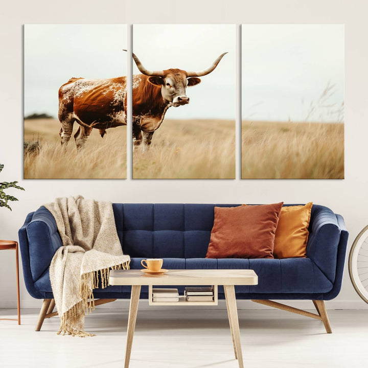 Texas Longhorn Canvas Wall Art Print – Majestic Western Cattle in Rustic Farmhouse Decor – Cow Wall Art Cowboy-Themed Living Room, Office,