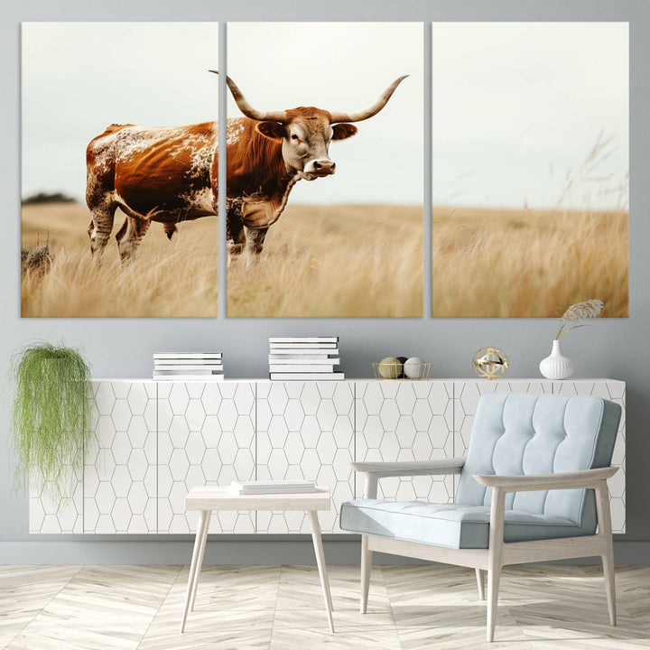 Texas Longhorn Canvas Wall Art Print – Majestic Western Cattle in Rustic Farmhouse Decor – Cow Wall Art Cowboy-Themed Living Room, Office,