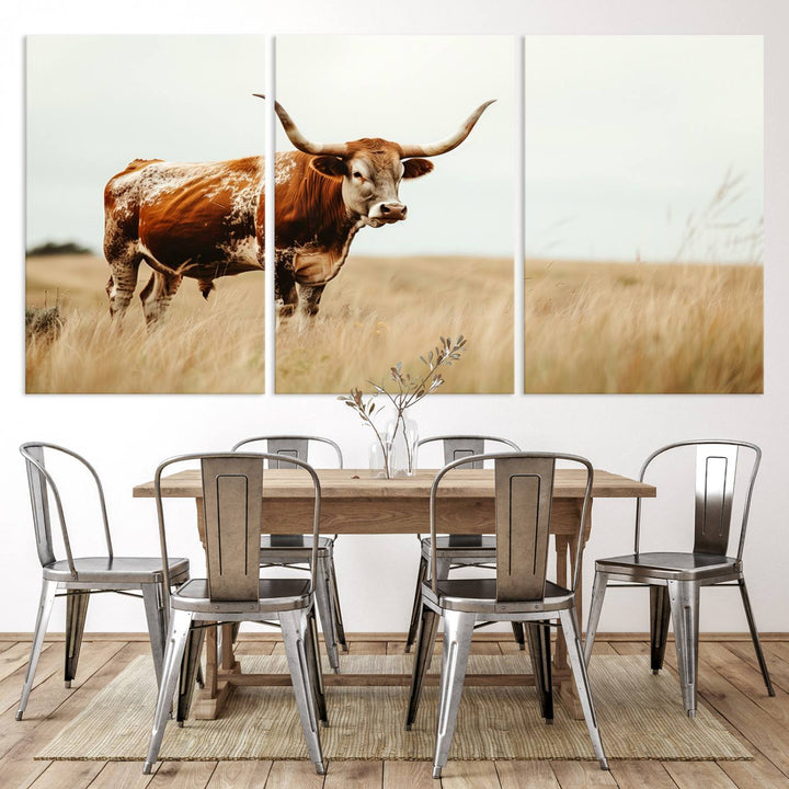Texas Longhorn Canvas Wall Art Print – Majestic Western Cattle in Rustic Farmhouse Decor – Cow Wall Art Cowboy-Themed Living Room, Office,