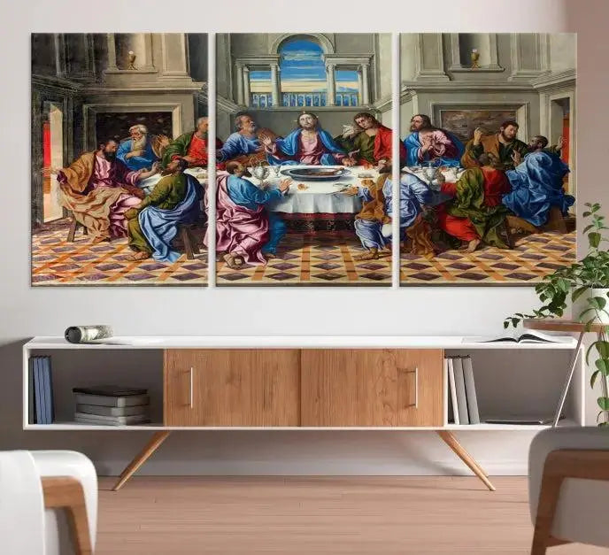 The Last Supper Multi Panel Canvas Wall Art is expertly crafted on museum-quality polycotton canvas. Each panel is enhanced with a UV-protective coating, elegantly displayed on the white wall setting.