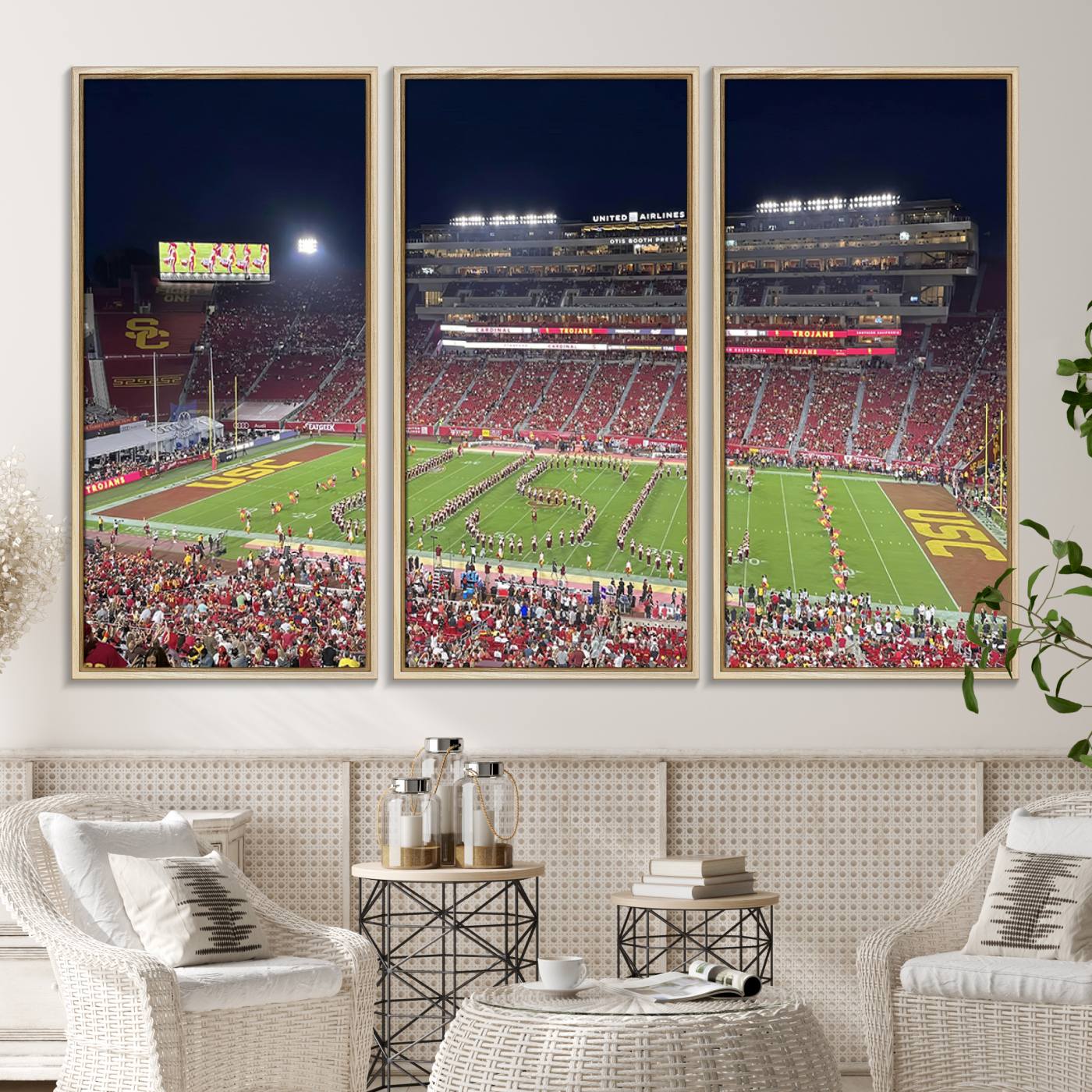 26280-MGV-CV-36X24-The University of Southern California USC Trojans Football Team Print - Los Angeles Memorial Coliseum Stadium Wall Art Canvas Print