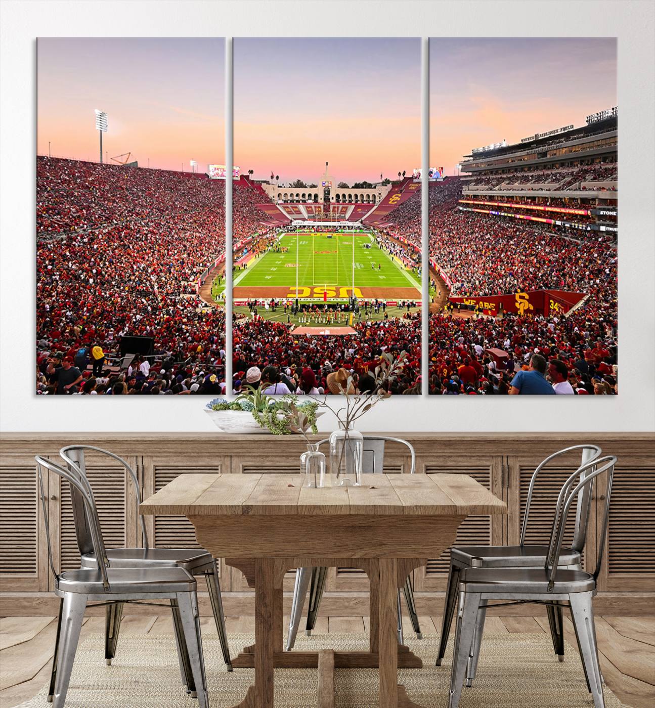 39904-MGV-CV-36X24-The University of Southern California USC Trojans Football Team Print - Los Angeles Memorial Coliseum Stadium Wall Art Canvas Print