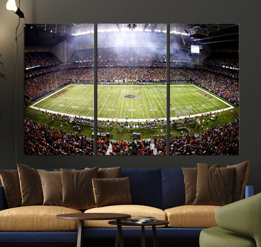 The University of Texas at San Antonio Roadrunners Football Team Print - San Antonio Alamodome Wall Art Canvas Print