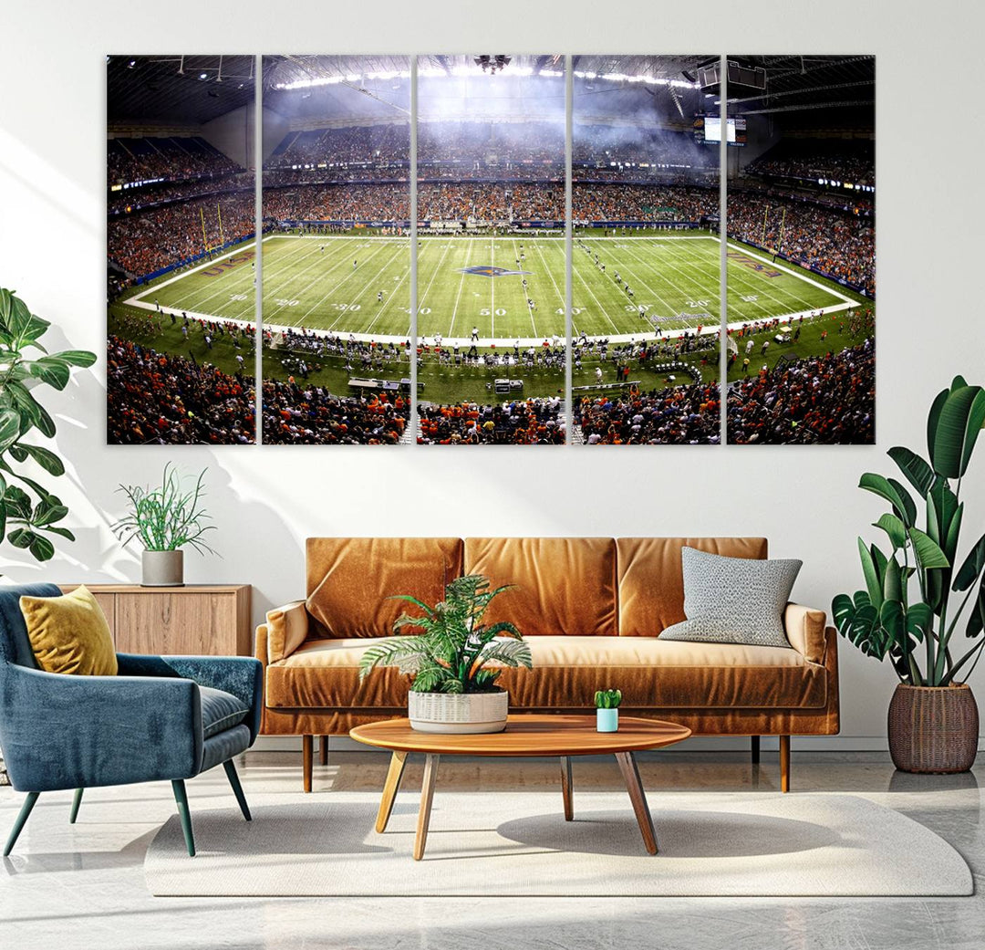 46972-MGV-CV-36X24-The University of Texas at San Antonio Roadrunners Football Team Print - San Antonio Alamodome Wall Art Canvas Print