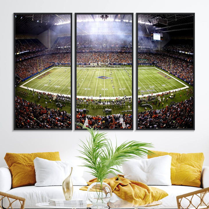 46972-MGV-FC-48X32-3P_Black-The University of Texas at San Antonio Roadrunners Football Team Print - San Antonio Alamodome Wall Art Canvas Print