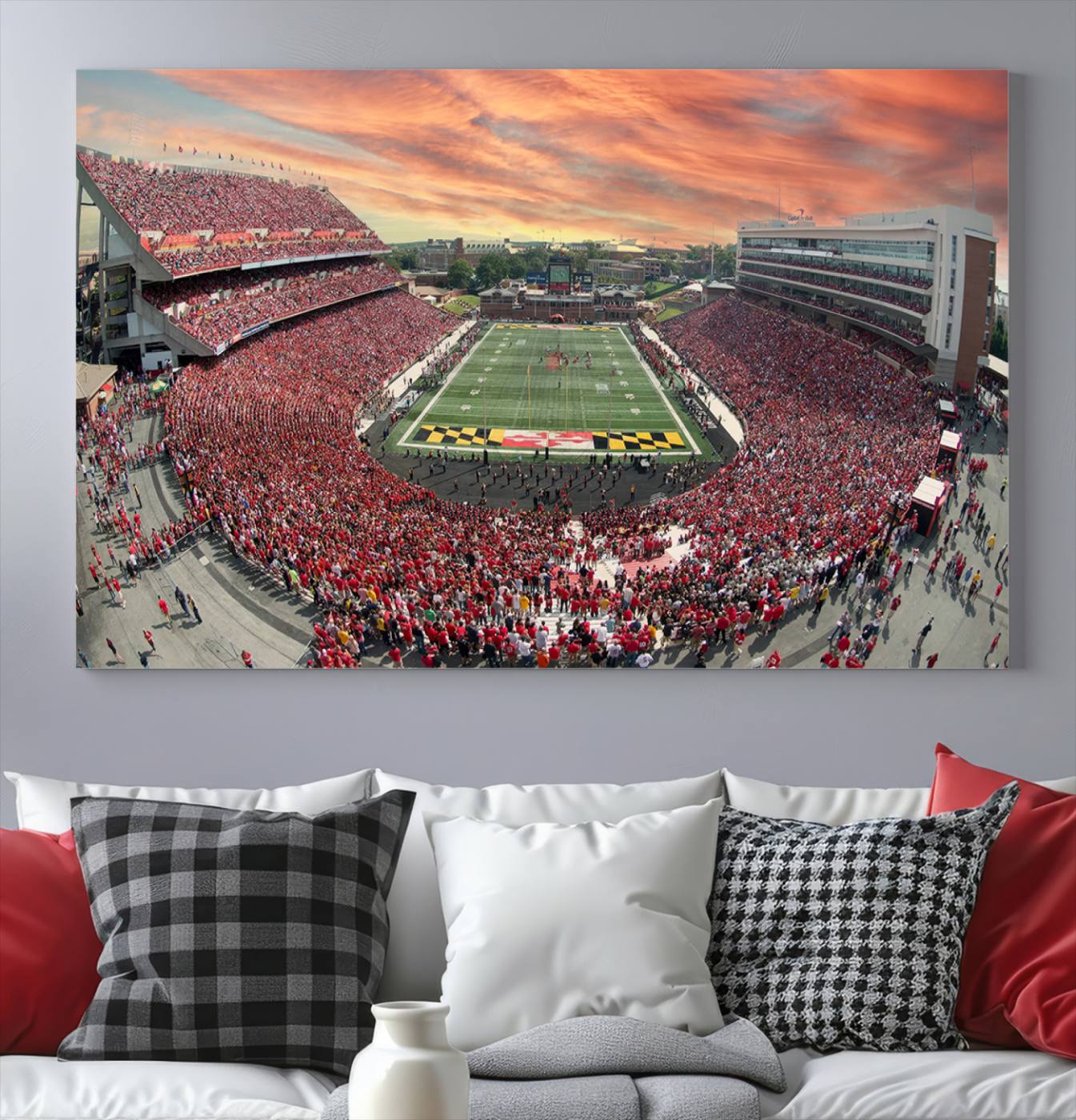 24140-MGV-CV-36X24-University of Maryland Terrapins Football Team Print - College Park SECU Stadium Wall Art Canvas Print