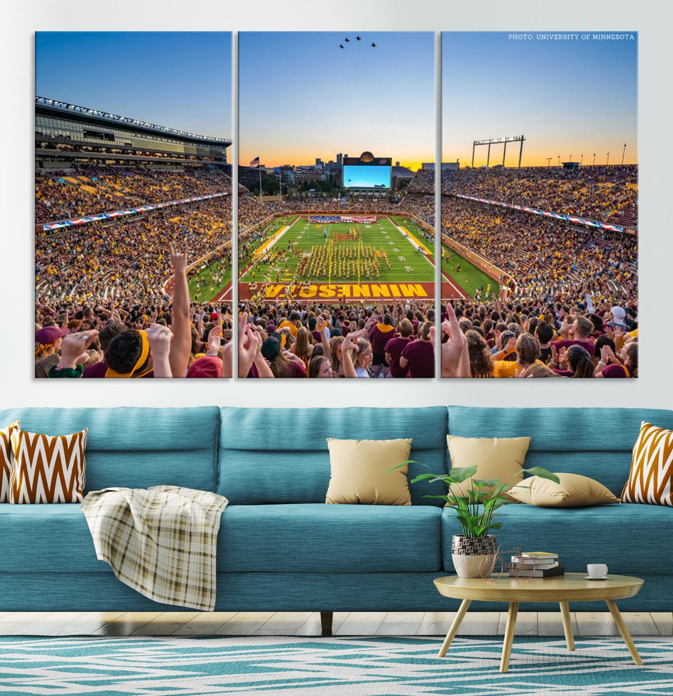63452-MGV-CV-36X24-University of Minnesota Golden Gophers Football Team Print - Minneapolis Huntington Bank Stadium Canvas Print