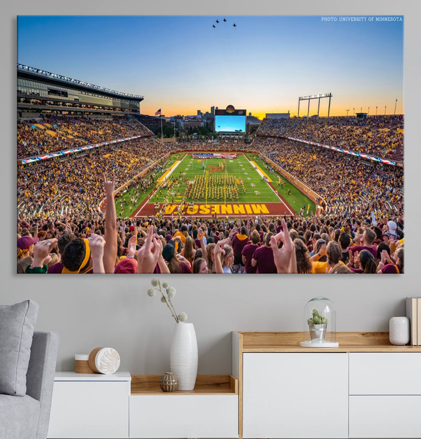 63452-MGV-CV-36X24-University of Minnesota Golden Gophers Football Team Print - Minneapolis Huntington Bank Stadium Canvas Print