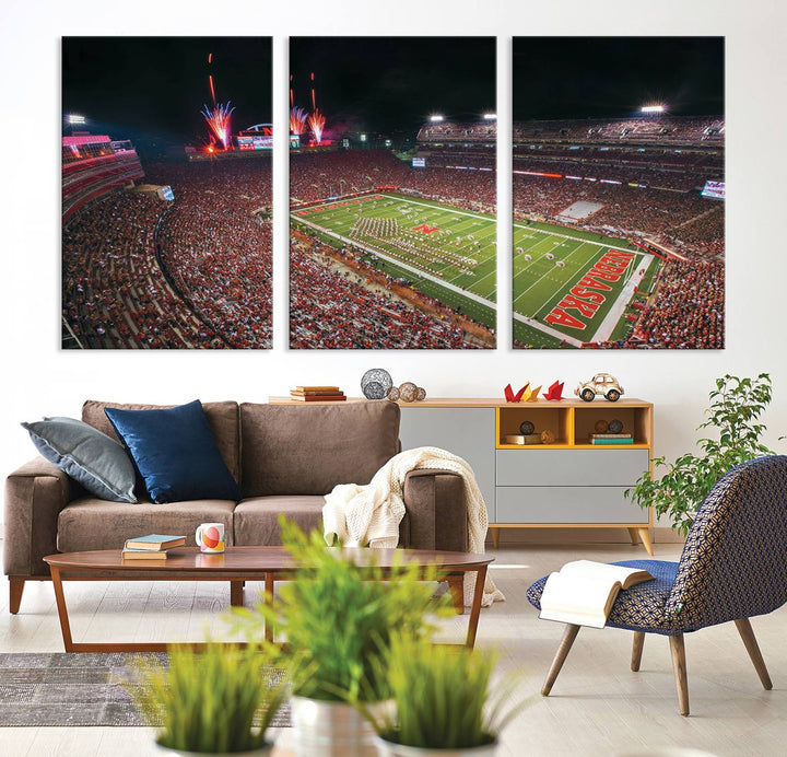 51773-MGV-CV-36X24-University of Nebraska Cornhuskers Football Team Print - Lincoln Memorial Stadium Wall Art Canvas Print