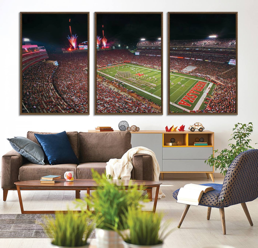 51773-MGV-CV-36X24-University of Nebraska Cornhuskers Football Team Print - Lincoln Memorial Stadium Wall Art Canvas Print