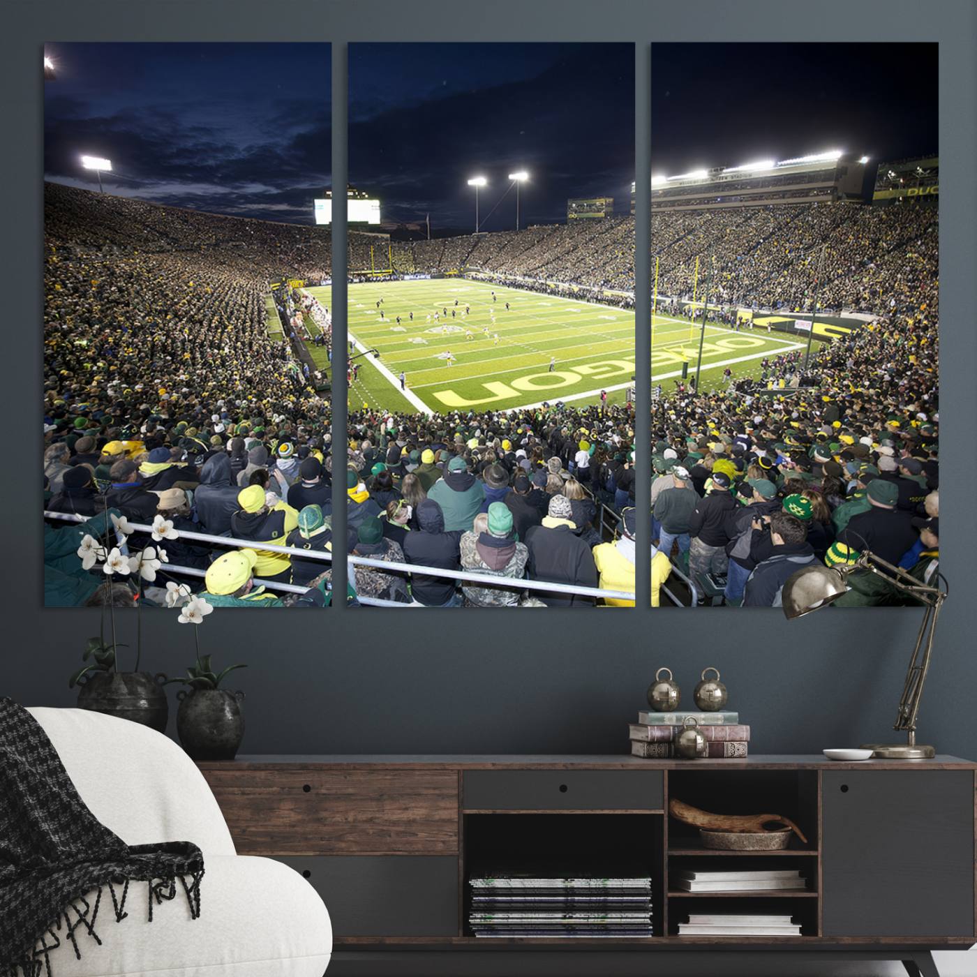 48756-MGV-CV-36X24-University of Oregon Ducks Football Team Print - Eugene Autzen Stadium Wall Art Canvas Print