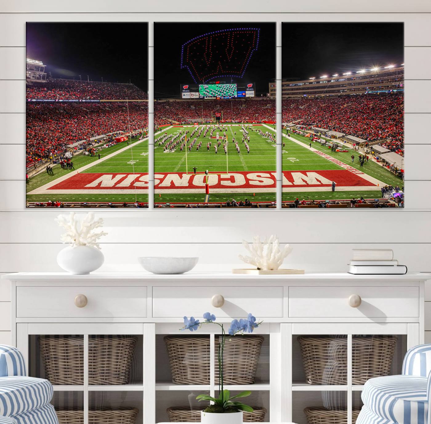 34125-MGV-CV-36X24-Wisconsin Badgers Football Team Print Canvas- Madison Camp Randall Stadium Wall Art Canvas Print