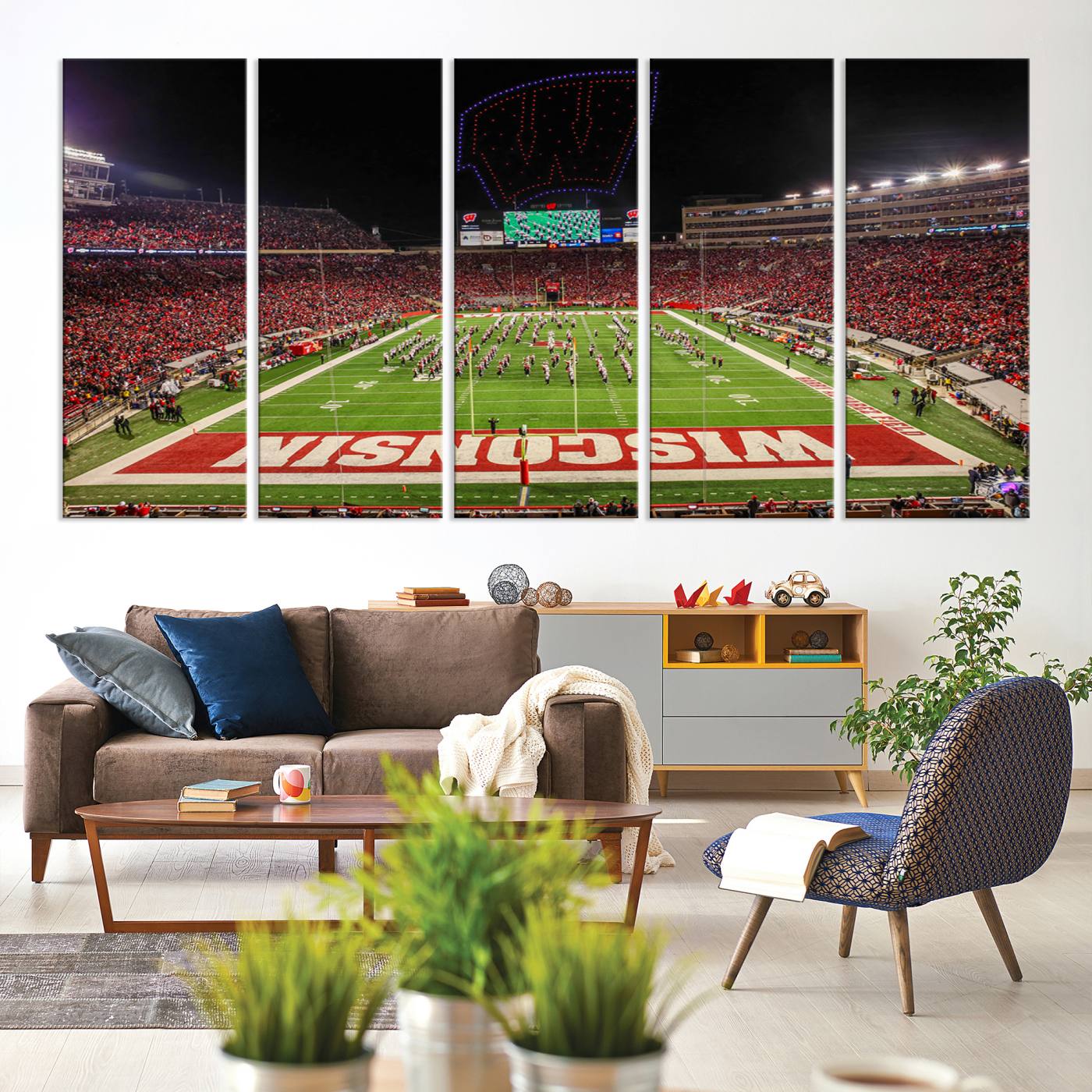 34125-MGV-CV-36X24-Wisconsin Badgers Football Team Print Canvas- Madison Camp Randall Stadium Wall Art Canvas Print