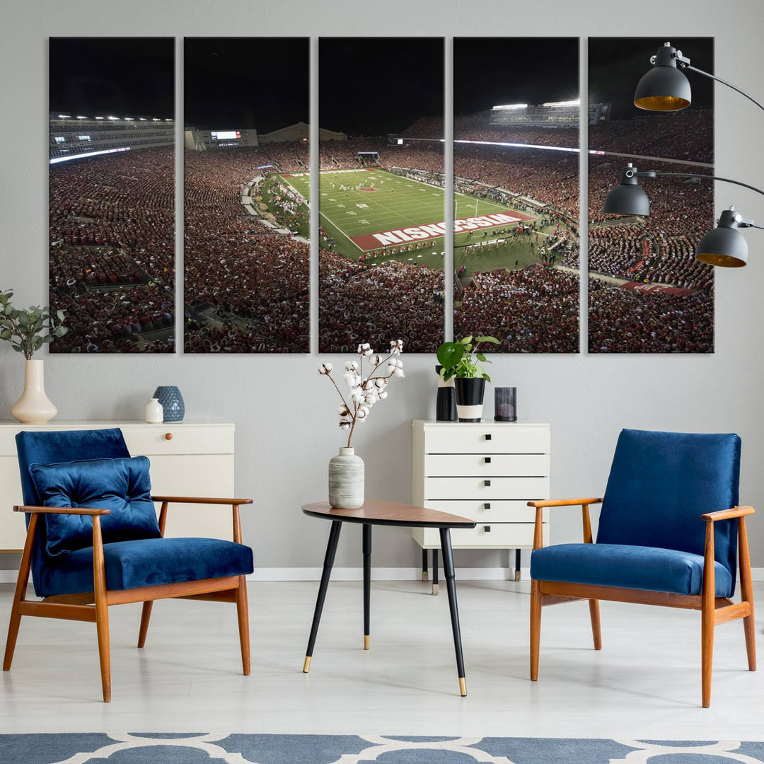 42403-MGV-CV-36X24-Wisconsin Badgers Football Team Print - Madison Camp Randall Stadium Wall Art Canvas Print