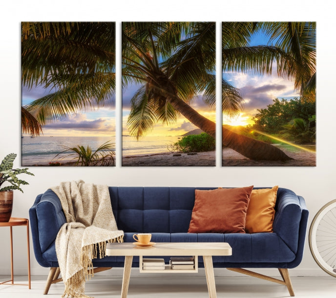 Coucher de soleil sur une île tropicale sur la plage Palms Wall Art Impression sur toile