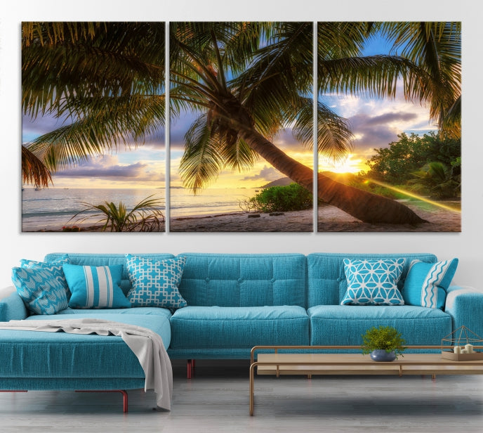 Coucher de soleil sur une île tropicale sur la plage Palms Wall Art Impression sur toile