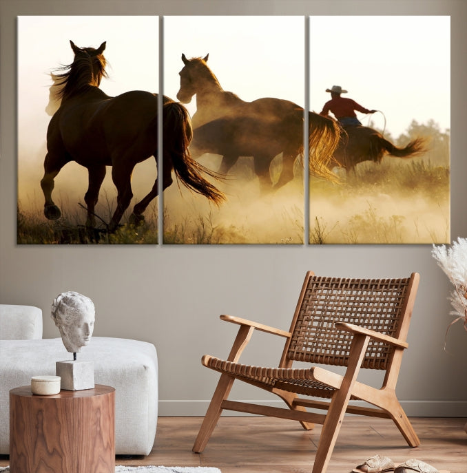 Lienzo decorativo para pared con caballos y vaqueros