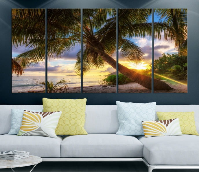 Coucher de soleil sur une île tropicale sur la plage Palms Wall Art Impression sur toile