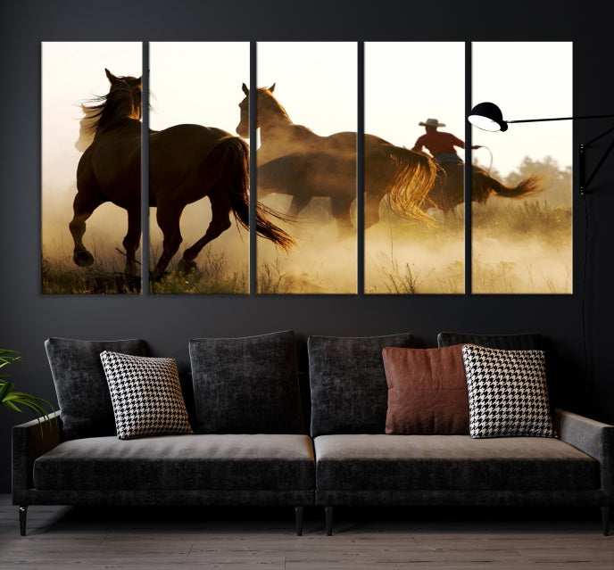 Lienzo decorativo para pared con caballos y vaqueros