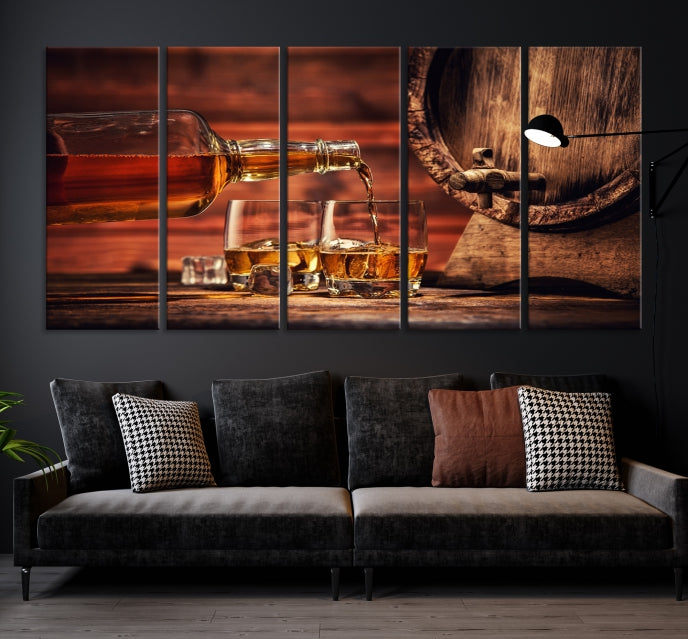 Lienzo decorativo para pared grande con whisky y barril