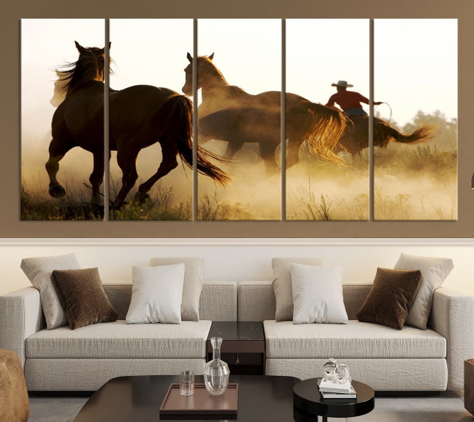 Lienzo decorativo para pared con caballos y vaqueros