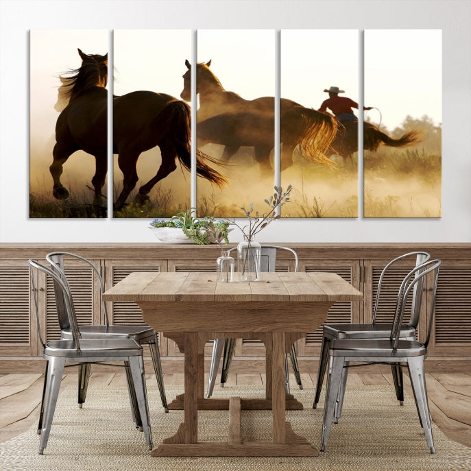 Lienzo decorativo para pared con caballos y vaqueros