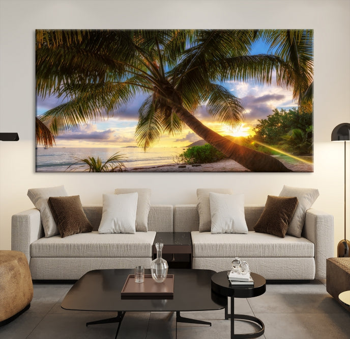 Coucher de soleil sur une île tropicale sur la plage Palms Wall Art Impression sur toile