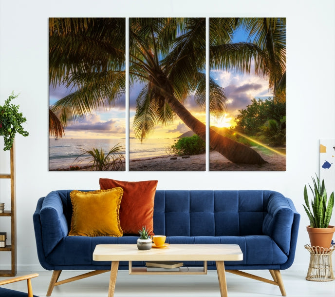 Coucher de soleil sur une île tropicale sur la plage Palms Wall Art Impression sur toile