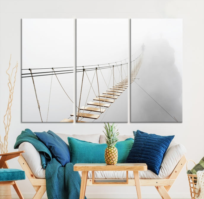 Lienzo decorativo para pared con puente de madera y niebla