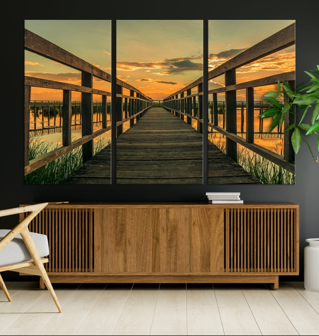 Lienzo decorativo para pared con puesta de sol y puente de madera